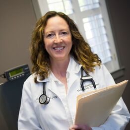 ​Dr. Colleen Beyer